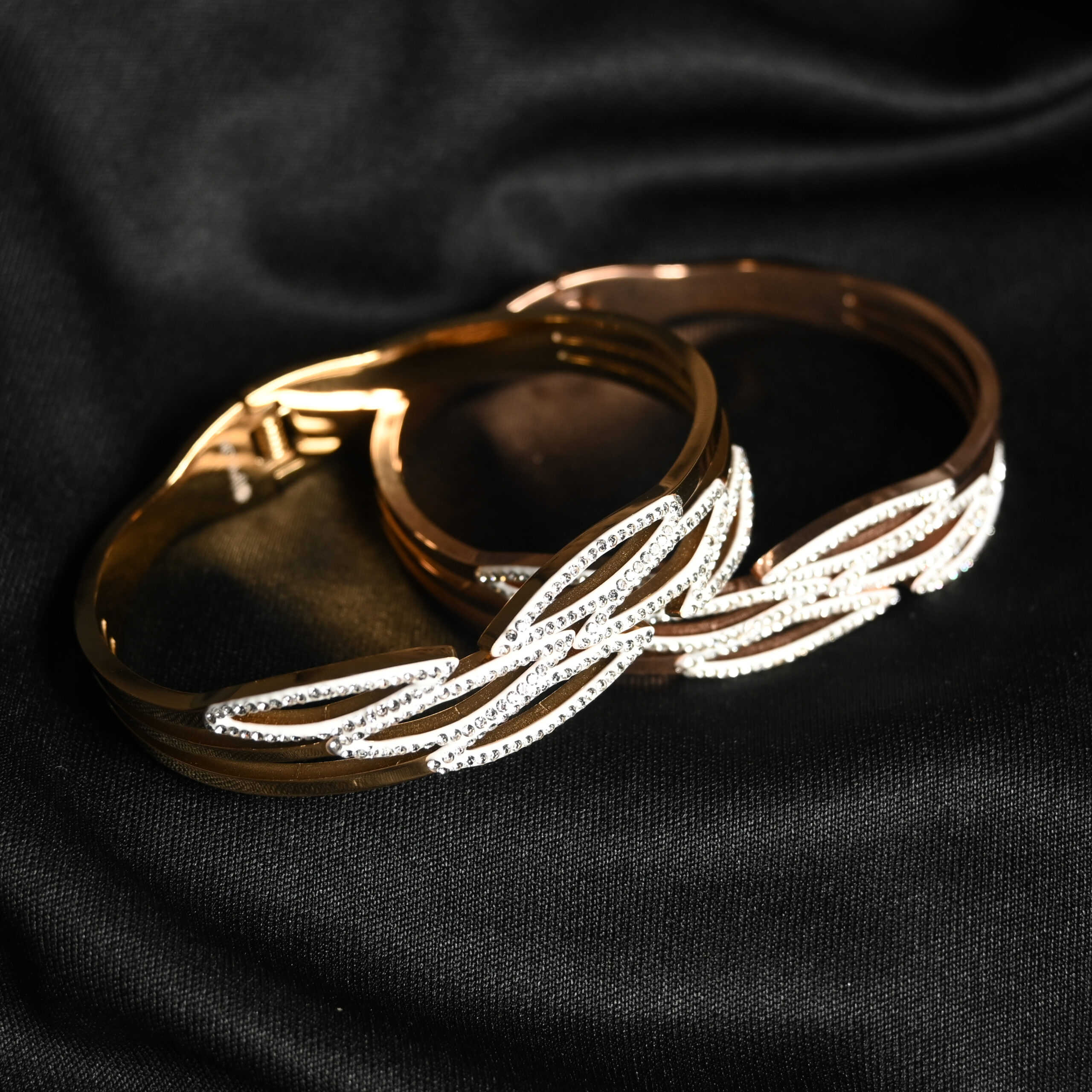 Leaves Luster Bangle