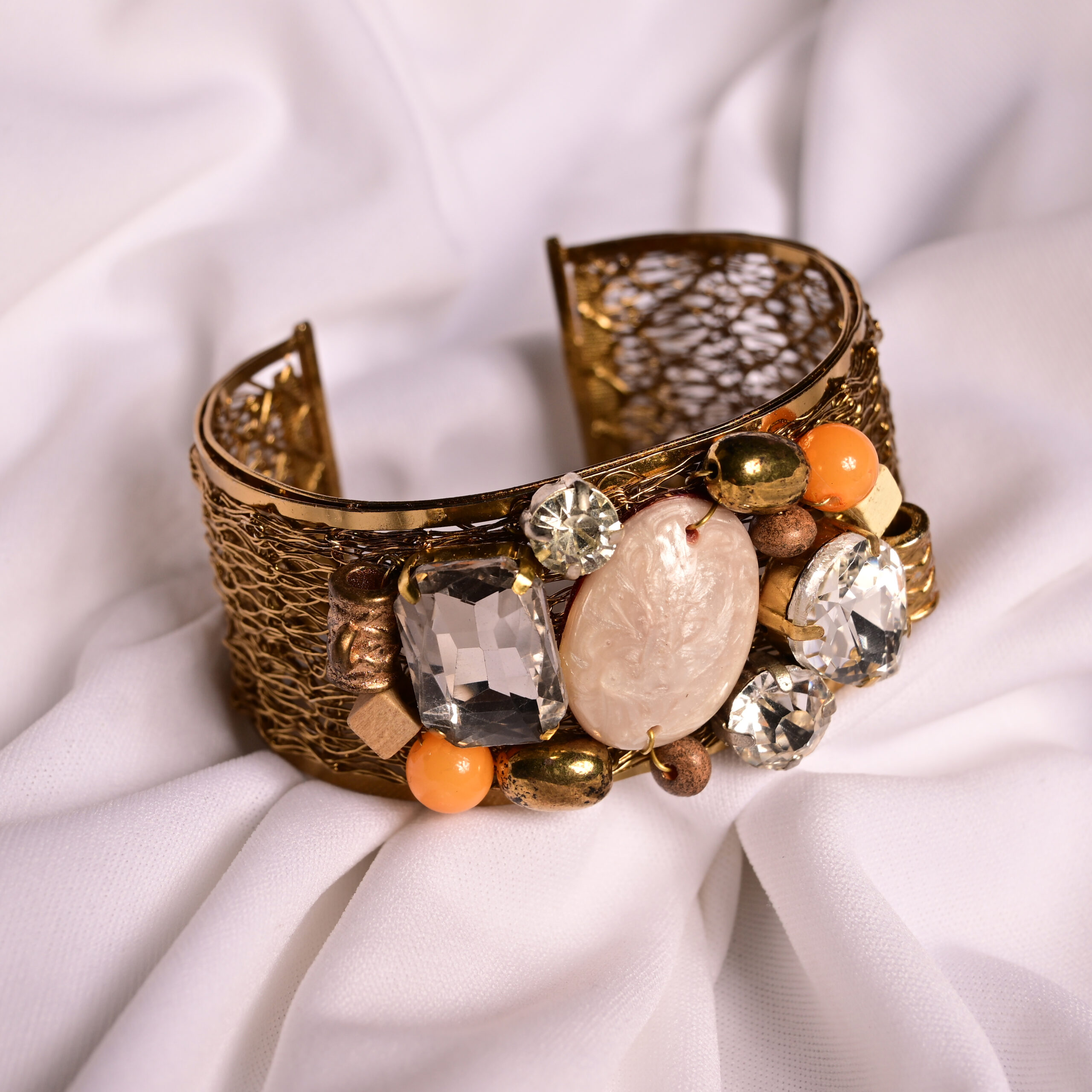 Splendor Stones Bangle