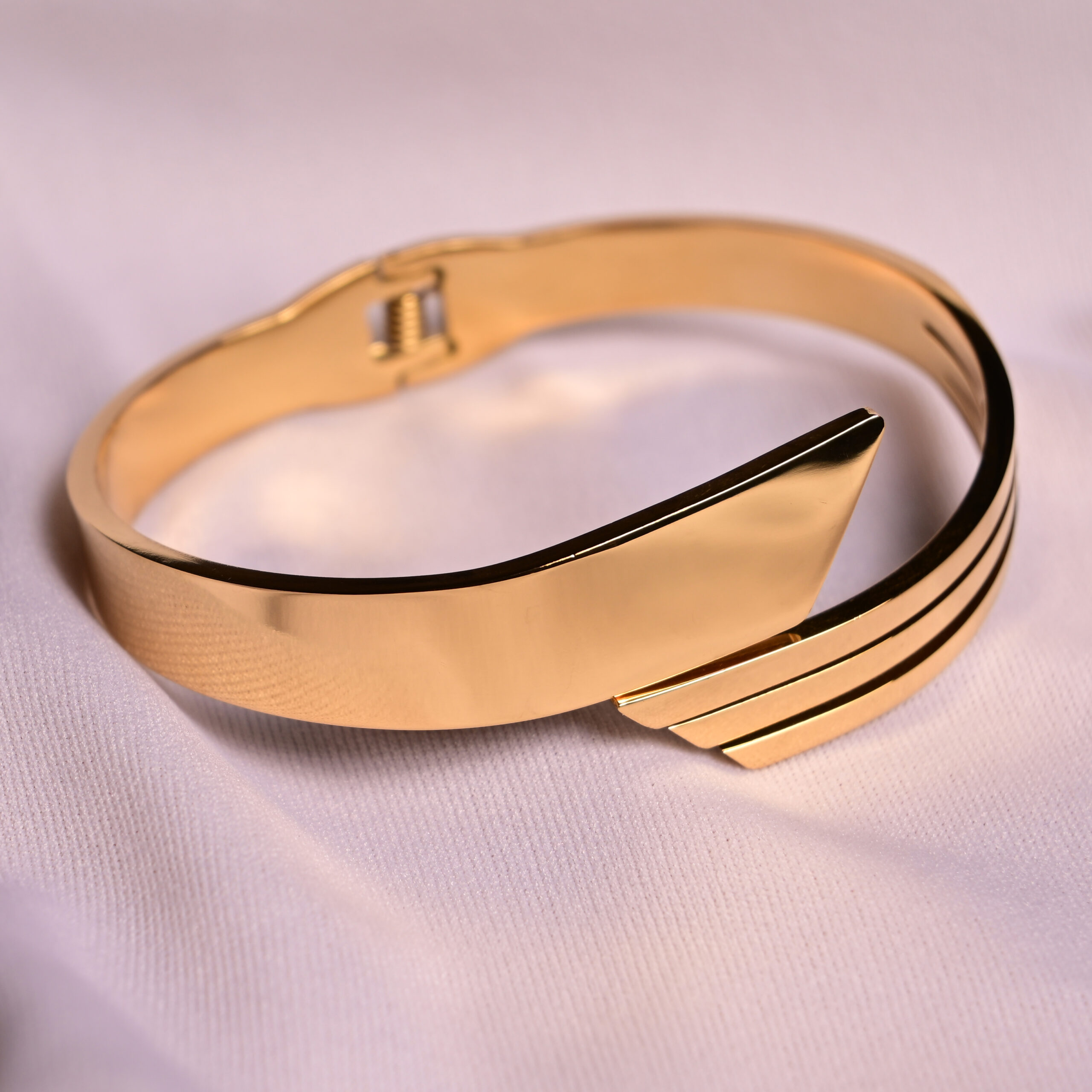 Golden Affection Bangle