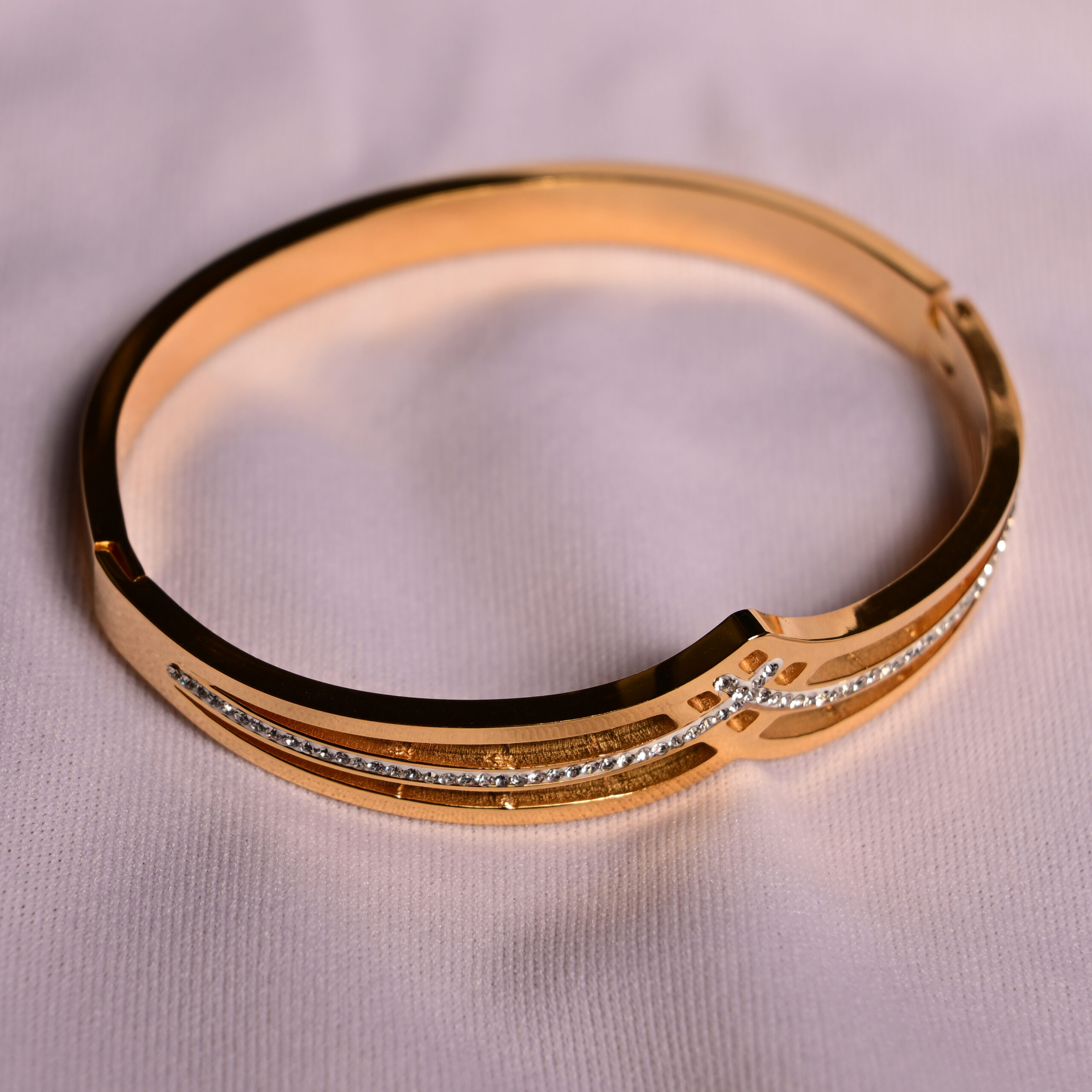 Queen’s Crown Bangle